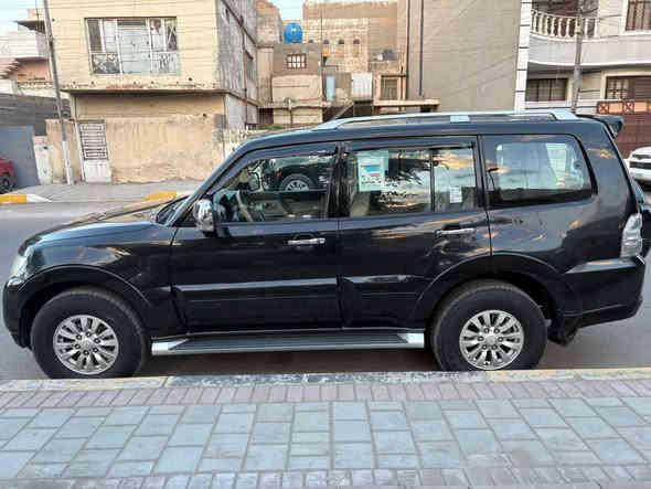 السلام عليكم باجيرو 2015 كفالة عامة رقم اربيل الدولي الجديد هزة جديدة فحص جديد بأسمي شرط التحويل ثاني يوم ماشية 112 الف حقيقي كفالة عامة من فتح من تبديل من صبغ  بيها بارد بسيط جدا كد اصبع بل جاملغ الامامي الايسر مكينة 3500 المرغوب كير مكينه خير من الله مواصفات معروفة شاشة كامرة حساسات خلفية مانع انزلاق كير 5 نمر مري شفط 7 راكب 3 قطع تبريد ثلج دوشمة جديدة باتري جديد السعر 167 وبيها مجال بسيط للطيبين مكاني بغداد شارع فلسطين ***********
