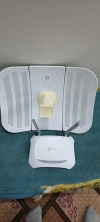 متاح راوتر ونانو اخو جديد سعرهن ب70وبيهن مجال  07847305350