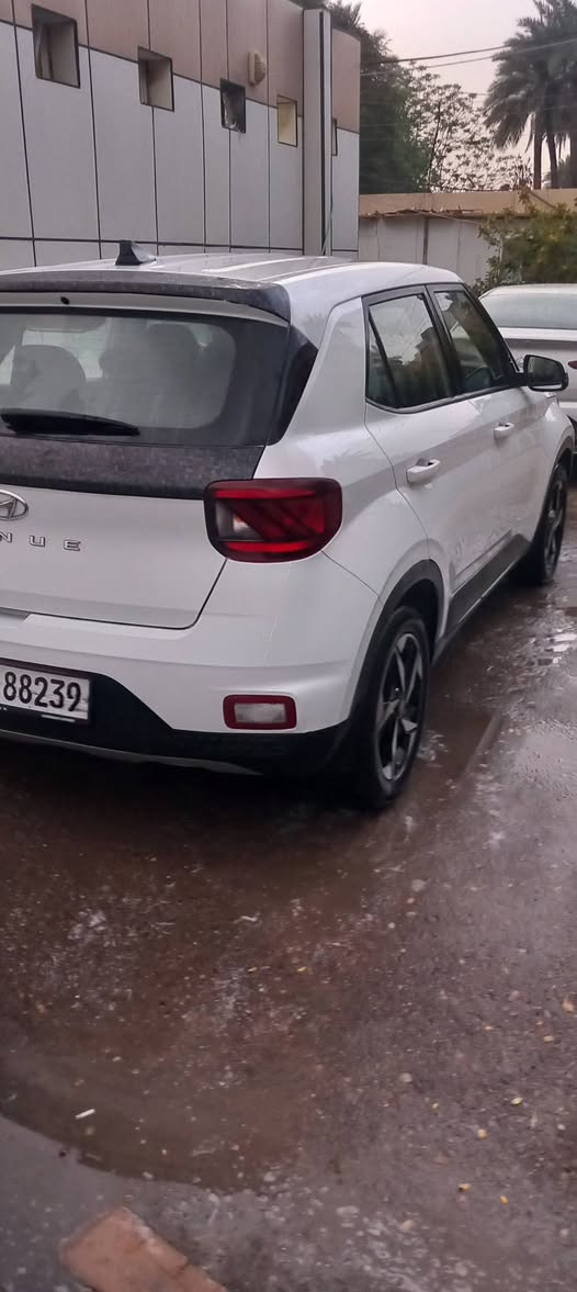 السلام عليكم فينو موديل ٢٠٢١ مكفوله من ضربه والصبغ فقط طخه في الجاملغ صغيره كلش وطخه في الدعاميه الخلفيه كير ايتي كاربلي تحكم ستيرن مثبت سرعه اي بي اس سياره جاهزه من كلشي ماشيه ٨٩ باسمي عنواني الكرخ السعر ١٢٥ وبيها مجال ***********
