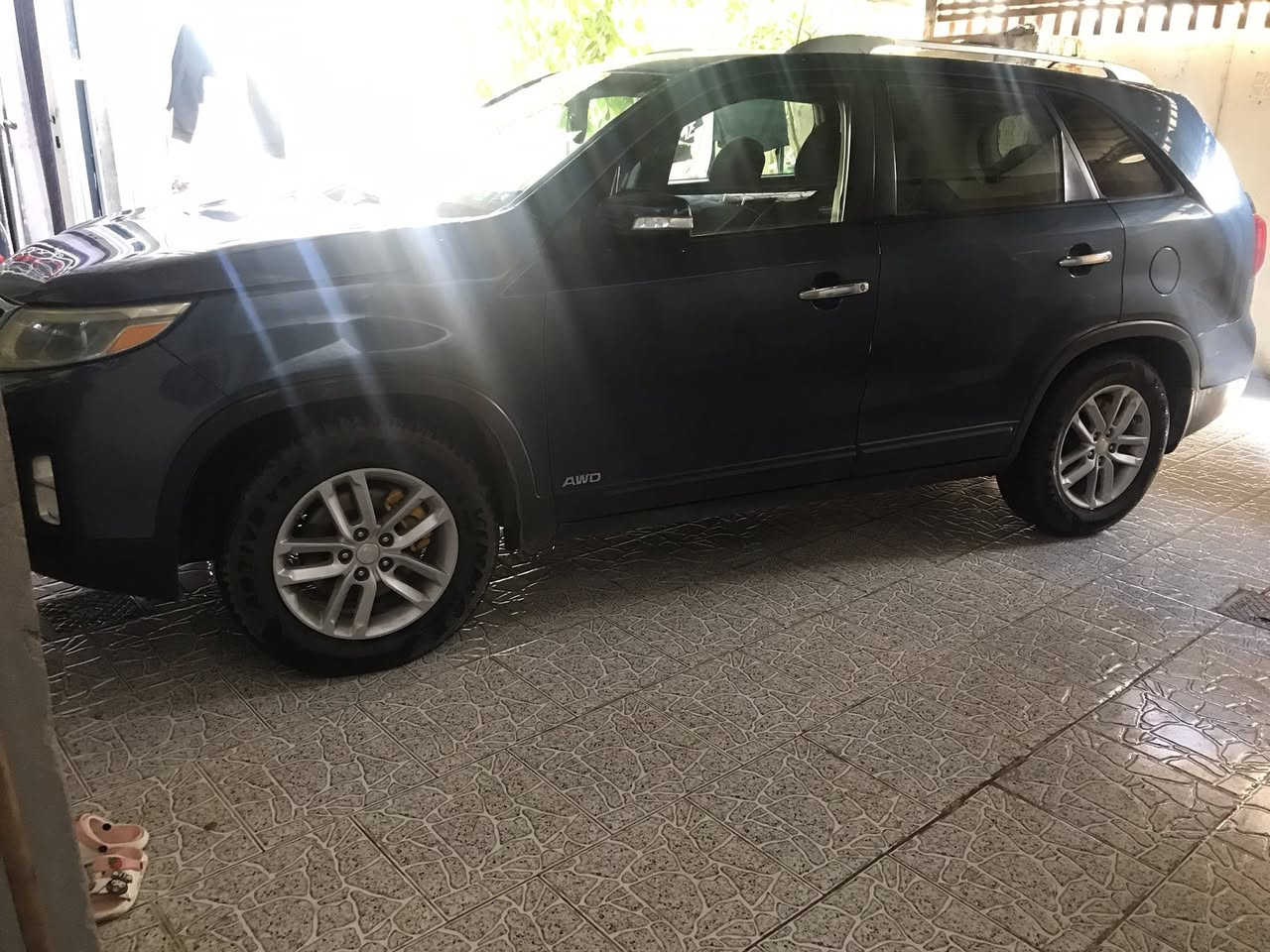 السلام عليكم 
كيا سورنتو ٢٠١٤ GDI خمسه راكب 
حادث هلال البنيد مع الچاملغ الايسر 
السعر ١٤٠ 
مكان بابل 
***********
