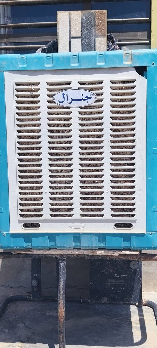 السلام عليكم 
مبرده للبيع جديده السعر 100 الف وبيهه مجال 
الرقم ***********
