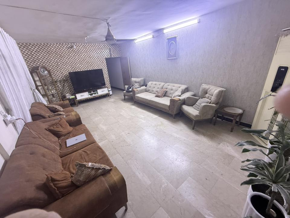 بيت للبيع او مراوس
مساحة 125م
بناء 2020 جاهز للسكن
واجهة 6.25
نزال 20
كراج صالة كبيرة حولي خدمات2  مطبخ   2غرفة نوم 
بغداد حي العامل قرب السريع مربع هادئ جداً 
للاستفسار ***********
