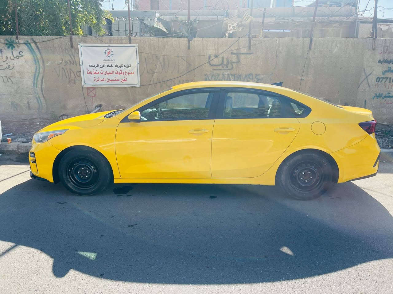 السلام عليكم فورتي موديل 2021 للبيع وراد امريكا حادث صندوك والحوض بدون ايرباك ليبل واحد سياره جاهزه مدوشمه ارضيه وكشنات ماشيه 83 مكاني بغداد *********** السعر 136
