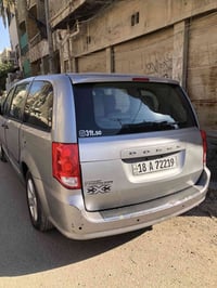 دوج كرفان مديل 2014  كشنات منفصل سياره بدون حادث سرقه جاملغ وبنيد  سيا...