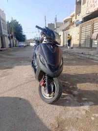 دراجه لبيع ماكس 140 بيهه مكينه تخبل جديده بس كاطعه ناريه مكان بغداد حي...