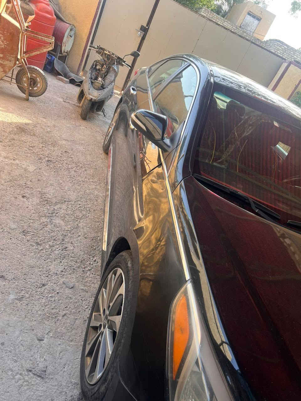 سوناتا سبورت 2015
رقم سليمانيه التحويل ثاني يوم 
محرك ٢٤٠٠ 
بصمه 
نقط عمياء
كشنات كهرباء + تدفئه 
صندوك ذكي
حادث جاملغ عكس السايق وشبر من البنيد 
المكان بغداد 
***********
