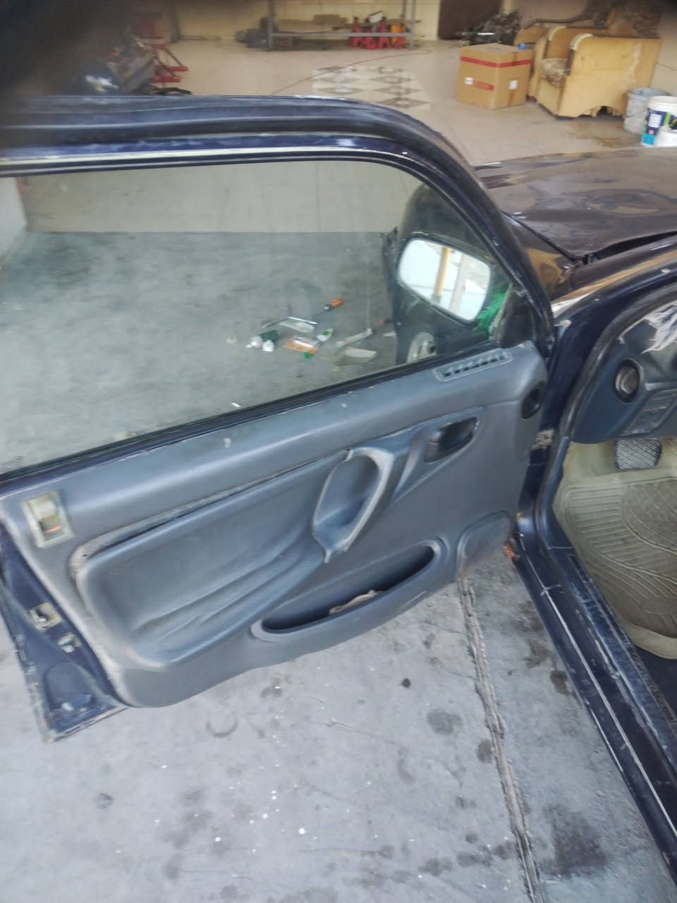 السلام عليكم للبيع او مراوس شعندك 
 برنس مديل 1993 كير عادي شاده جديد قبل شهر مكينه حاويه دواخل نضيفه كلش رقم ديالى للإستفسار *********** مكانها ديالى مندلي
