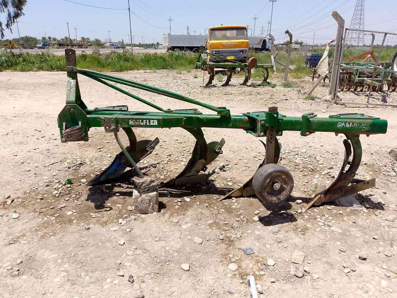 معرض لشمري للبيع فدان تركي حجم 16في العزيزية (***********(***********
