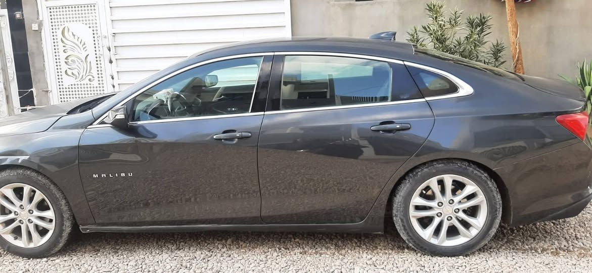 السلام عليكم ماليبو ٢٠١٦ شاشة تحكم ستيرن كرسي كهربائي تبريد محرك وكير مكفول بيها قطعتين تبديل سعرها ٩٠ وبيها مجال مكاني كركوك ***********
