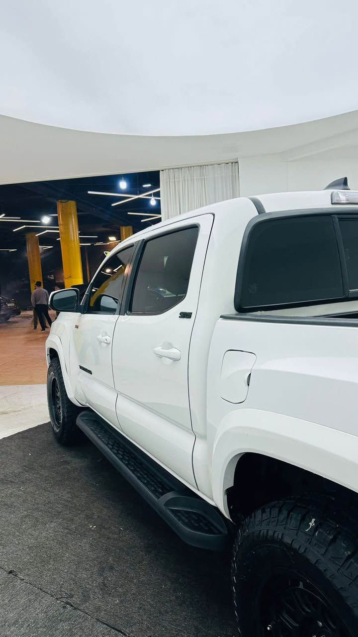 ئتۆیۆتا تاکۆما 2022 4x4 v6 TRD)
ڕۆشتەوەmil ‎67 ده بڵ ئەکسل  فول مواسە فات 
ڕەقەم سلێمانی هەزەو بەڕاد ڕەقەم هەمووی تازه هە
  
بیلاد جام ڕەشە
   گێڕو مەکينە و ئەسکل بە شەرت 
زۆر پاکە سە يارەکە نمونە يە لە جوانی  
4 پارچە بۆياخە
 پێشی جوانە
رەقەم شانسی 3TMCZ5ANINM470522
سعر : لە کۆمێنت داوای بکە ڕاستەوخۆ بۆت دێت 🤖 

ژمارەی خاوەنەکەی 
***********
ناونیشان چەمچەماڵ
سعر 225$ شمشمل, السليمانية
