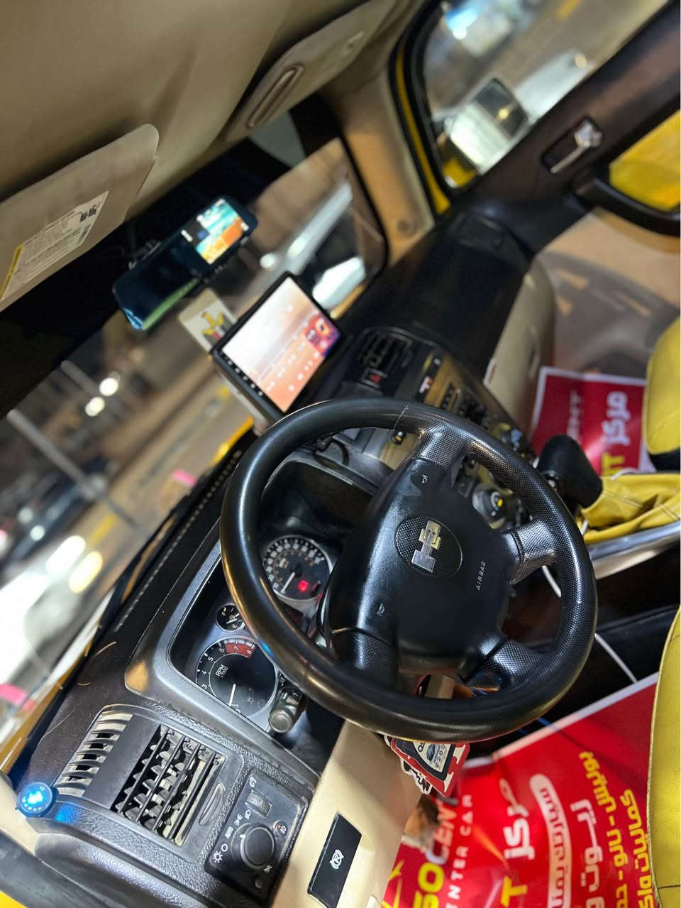 HUMMER H3 
بدون صبغ موديل 2007 رقم بغداد مميز 
ولون مميز منظومة غاز 
تبريد ميحتاج اسولف بيه لان معروف تبريد الهمر 
125$ مكاني السيدية 
‭0780 600 6869‬
#سونار مرفق بالمنشور 
بيع فقط بدون مراوس بغداد, العراق
