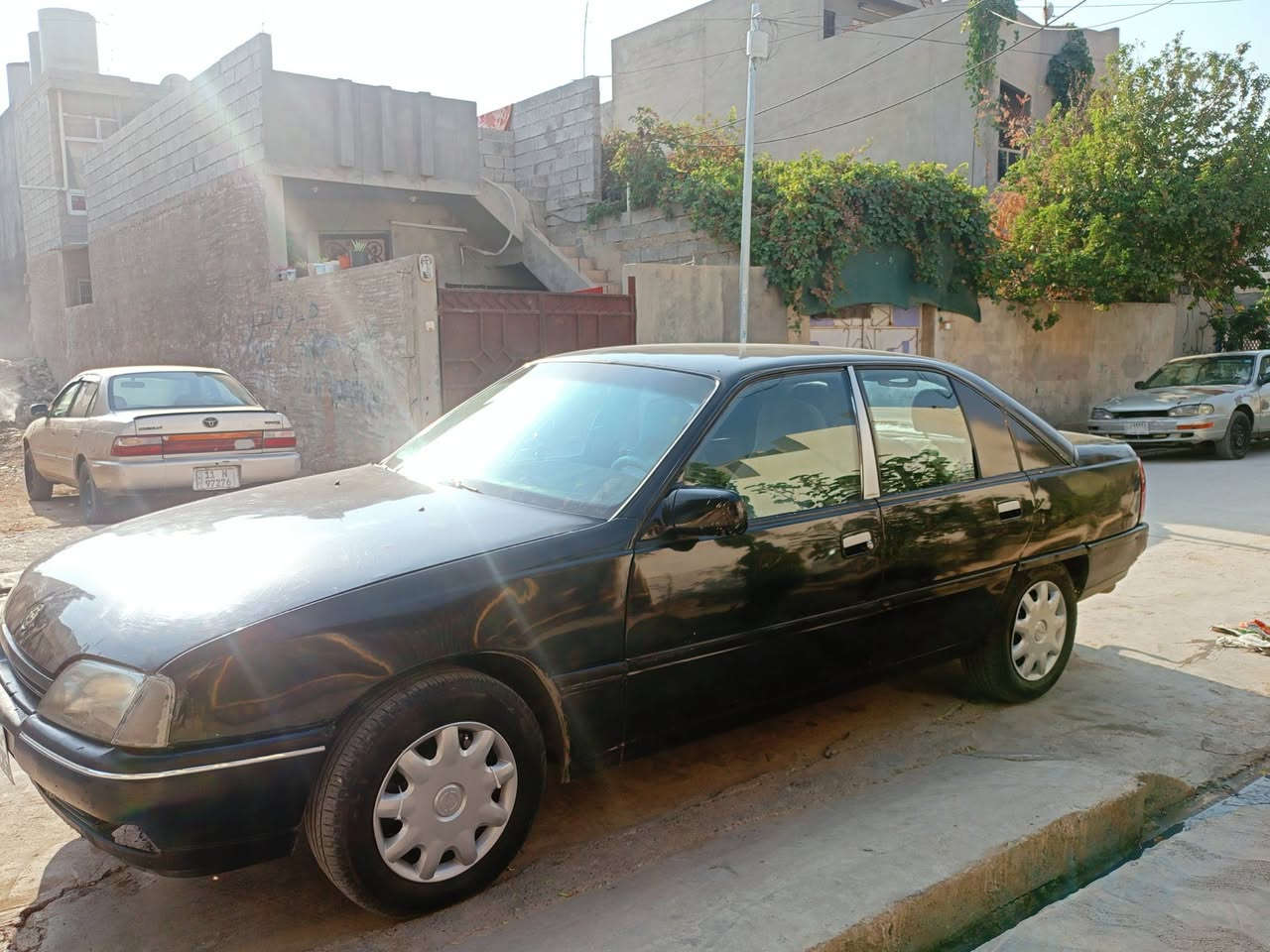 سياره اوميكه موديل 89 سنويه 29دفتر بانزين مشروع وطني هزه جديده *********** للستفسار اتصل على رقم
