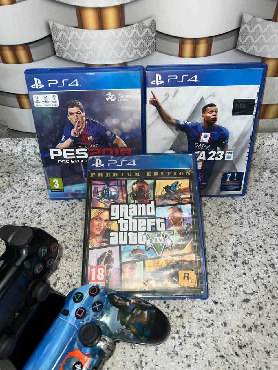 السلام عليكم
عندي بلي 4/ PS4 سلم نضيف 100% ما مفتوح ابدا

يجي ويا اغراضه ووايراته باكيته الاصلي ثلاث اقراص (فيفا25 - gta5 - بيس

18 - بيس 2027 حساب قوي) شاحن للجوستكات * ستاند تهویه واربع جويستكات مراوس ب اكسبوكس

سیریس اس او بيع ب 300الف ( بي مجال )
@إشارة


**إذا كنت صاحب هذا الإعلان وتريد حذفه لأي سبب، رجاءا أرسل رسالة إلى الدعم الفني**