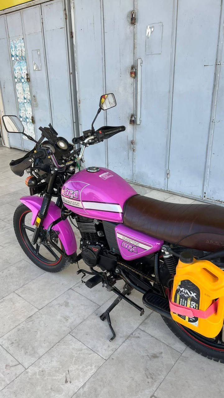 السلام عليكم رمضان كريم دايون رقم وسنويه أنكليزي نجف بأسمي لوحتين موجودات بل بيت ماشادهن  دراجه مديل 23 سنوية بأسمي مداور ثاني يوم   نضيفه حيل كلشي ممبدل بيه كله بلادي مبدل بيه بس لاستيك ولف شركة وين ماجان تفحص مكاني نجف كوفه السعر مليونين و50وبيه مجال حك جيه للاستفسار ***********
