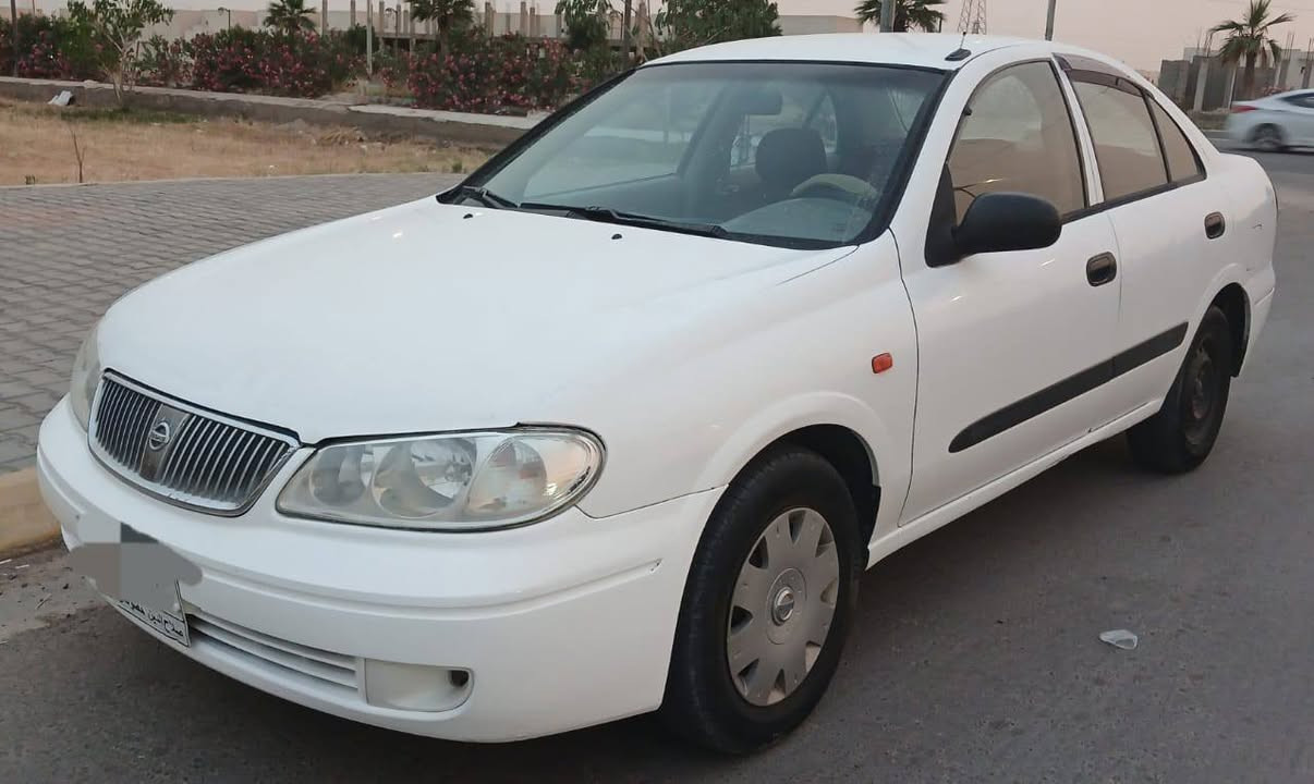 نيسان سني ياباني اصلي موديل 2009 رقم صلاح الدين بسمي كير محرك شرط تبريد ثلج بيها صبغ شبر وبيها كرت بسيط  بيع او مراوس حسب القناعة السعر 95  وبيها مجال مكان السيارة بيجي***********

