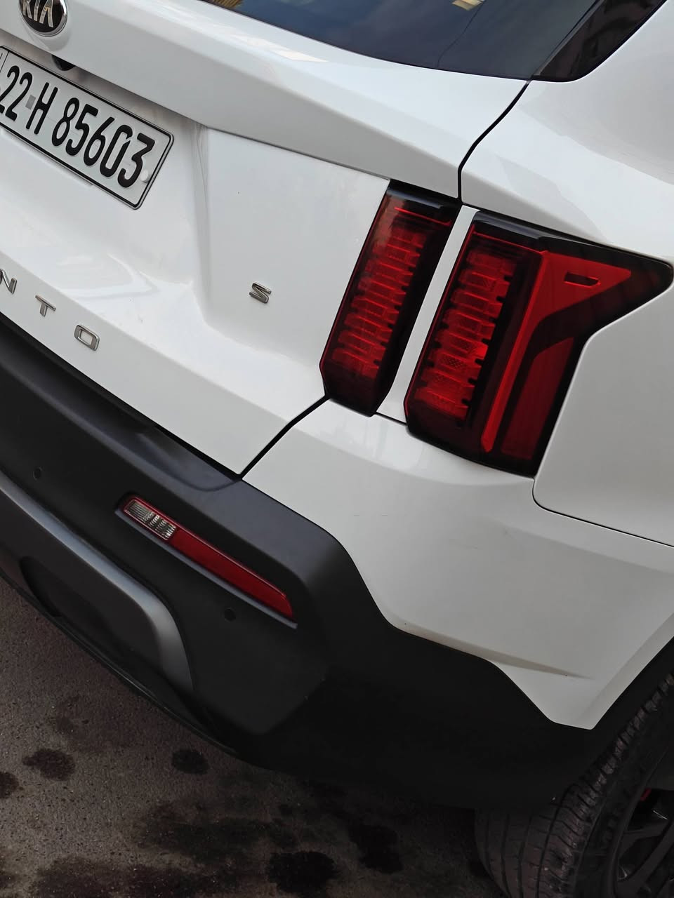 السلام عليكم سورنتو21
سنويه بسمي فولS بدون ايرباك بيه دكره فقط بنيد وفاتحين غراضه ومرجعيه علمود الدخول ونفس غراضه مشدوده
محرك تنفس طبيعي 7 راكب  بنراما ماكو اي نقص كير محرك جديد حساس حجر صالنصة اصلي صدر جديد تايرات جديده مغلفه ارضيه جلد رادار نقطه عمياء تحكم كامل بالاستيرن قياده ذاتيه السعر 225$ مجال بسيط مكانه بغداد الجادريه والغزاليه ***********
بالعافيه على الياخذه
