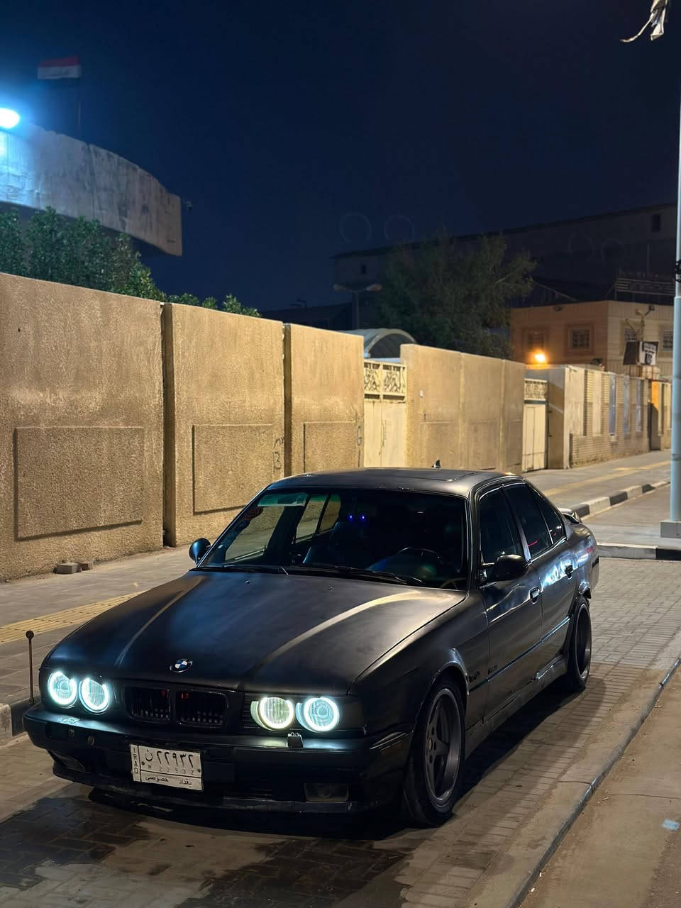 سلام عليكم
535i
 للبيع مكينة 35 مفتوح جديدة شرط وكير عادي نمرة طويلة 
سيارة جاهزة بس يرادلها ترتيبات بسيطة جناح خلفي اصلي نصبتها تخبل  زنون عالي ناصي سوارات ليد زراعة وي السكن ضواه كلش حلو سنوية ب اسمي ويلات اصلية مو تجاري وتجي تكلبها وتشوف وبخدمتك سعر 40 وبي مجال حك الجية والمايعجبة السعر ع راسي خليعتبر ماشايفها 
***********
