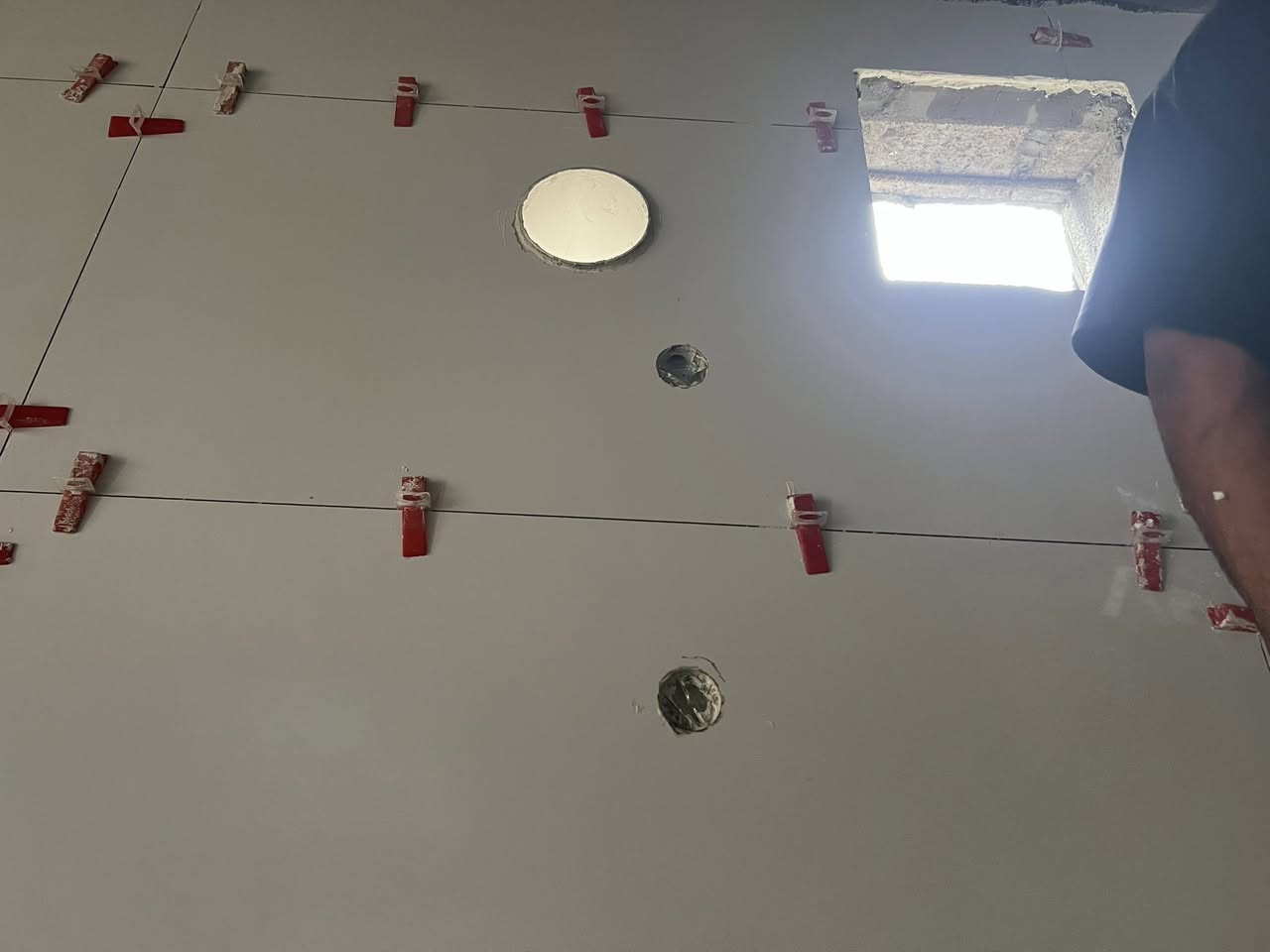 تطبيك كافة السيراميك وأرضيات الكاشي والمرمر والكرانيت والبورسلين والدرج وأعمال  الترميم وعمل لوح البورسلين شغل درجه اولى كادر ثلاث خلفات مكان العمل محافظة البصرة
***********
واتساب مفتوح
