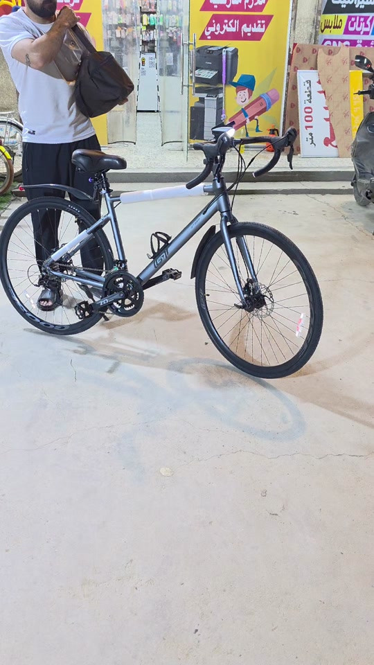 ⁨	عرض خاص رود بايك ماركة GT360 كواليتي عالي جداً الحجم C700/28/32  المعدن المنيوم صب سرعات الكير 8X2 يدات لعابه R3  بريكات دسك  السعر القديم 300 الف السعر الجديد 285 الف مع هدايا قفل وبم والنكي وجاملغات وجنطه ومطاره وقاعده


**إذا كنت صاحب هذا الإعلان وتريد حذفه لأي سبب، رجاءا أرسل رسالة إلى الدعم الفني**