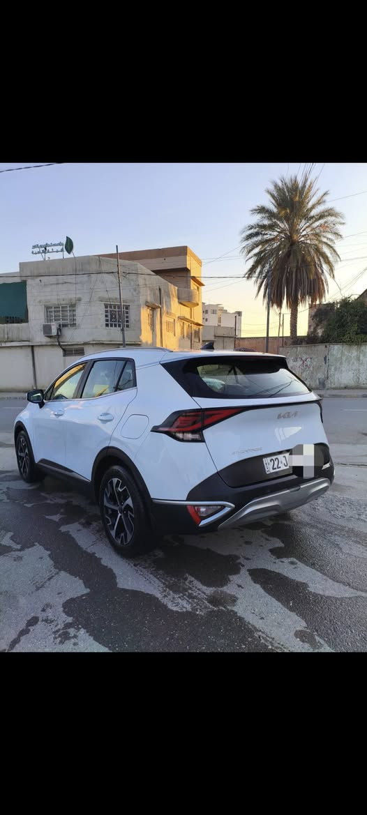 سبورتج خليجي صفر شركه 
2024 مواصفات 

السياره بصمه رادار جانبي 

بيها ملاحضة اباب الخلفي بخصه مامعدله 
داخل السياره اسود 
سياره ماشيه ٤١ الف 

رقم اربيل السعر (214) بيها مجال بسيطه للاستفسار (***********) مكاني موصل حي النجار
