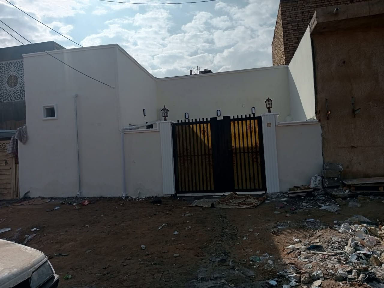 دار 100 متر مربع للبيع
حي الزيتون شارع 20 / طابق واحد عكادة نضيف

غرفة صالة استقبال مطبخ صحيات داخلي وخارجي

غير مطلوب ولايباع مبادرة السعر 70 مليون قابل للتفاوض

للاستفسار أكثر مراسلة الصفحة أو الاتصال
***********
*********** واتساب
