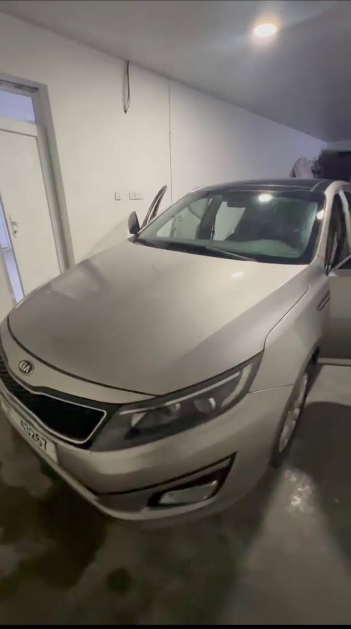 بەناوی خودای گەورە ❤
نمونەیە لە جوانی لـۆکک🔥.
بــــــــۆفـــــــــرۆشـــــتن 📢.
بڕاوەی دووبـەی 👑.
لــــۆۆۆۆۆۆۆۆک وەک شەریکە ماوەتۆ 📦📦.
سەیـەرەکە ماڵی دۆستە یەک دینار مەسرەفی تیا نەماوە سەقفـی شوشە نەبێ نەتەوێ
گێـڕ و مەکینەی وەشەرت سەوتی دیجتالی تیانیە 
پشت پێشی کەپسە  
لەڕاستی جوانترە نەک بڵێی بەس ڕەسمە
تـایەو ویـلی لۆکککک🛞🛞. 
ناو دەرەوەی لۆکە ماشاللە 
فوول مواسەفاتە  سەقف پانۆراما کوشن جلدو هیتەر 
زەمانی هەموو شتێکی ئەکەم👍🏻👌🏻.
مەکینەو گێڕی وەشەرتە تەبریدی سارد و گەرم جایزە
سەیارەکە مۆدێلی (2014)یە 
سەیارەی مەعرەز نیە ماڵی دۆستە
بەدوای عەیبا مەگەڕێ ڕۆن و پاتری تایەو ویلی   هەمموی جایزە  
یەک تەقەو ڕەقەی تیا نیە برێکی مەسبووتە 
کەمێ مەجالی برایانەشی تیایە
لە ڕانیە 
ئەوە ڕەقەمەکەمە یان ئەدم بۆ بنێرە لە خزمەتام موشتەری نیت سەری خۆت و منیش مەهێشێنە
***********
