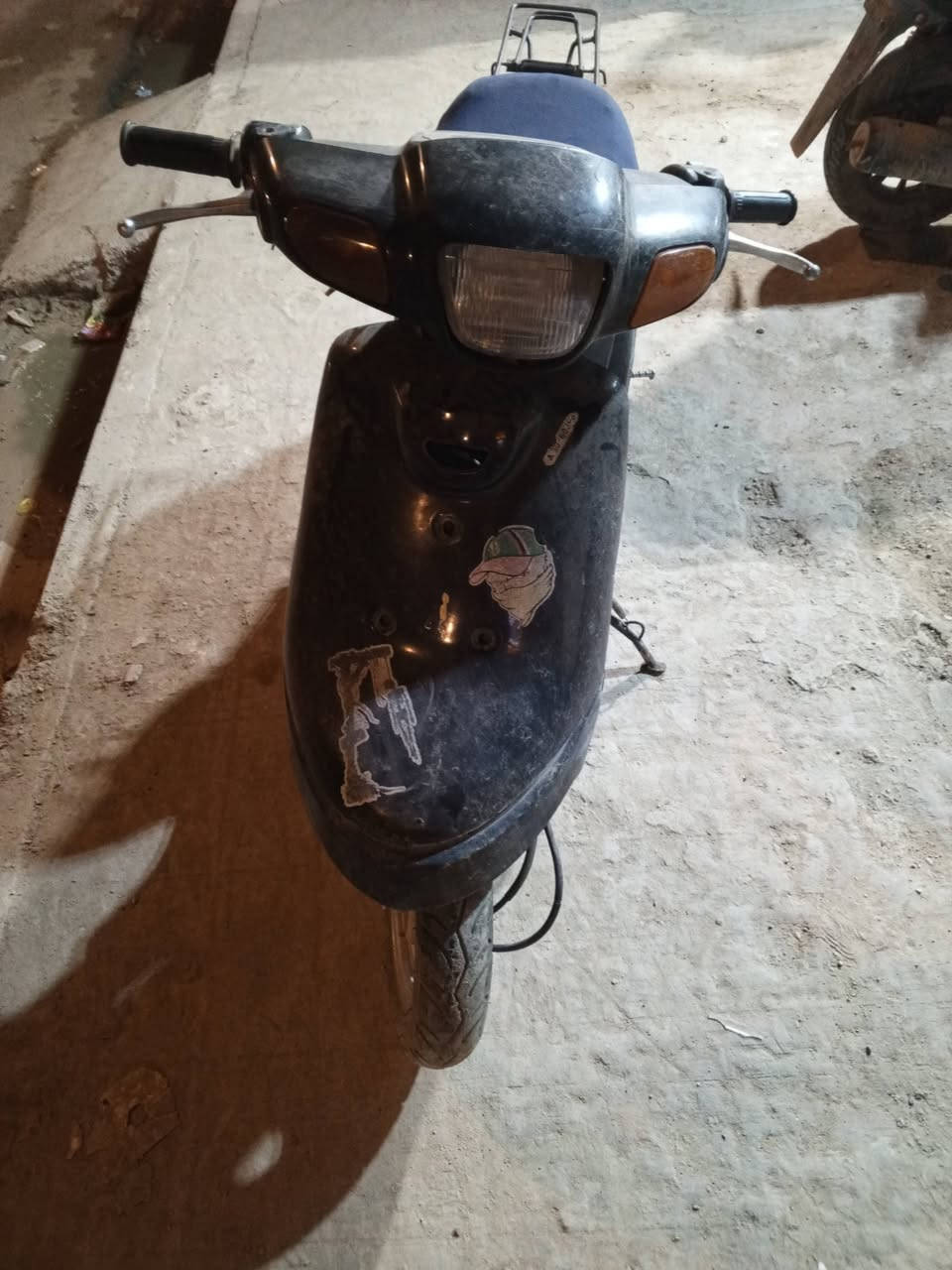 سلام عليكم دراجه زعره بطه قفل اكسن دراجه كلشي بيها جديد هندر واحد شوكت ما تجيها دراجه كامله من كلشي كهربائيات كلشي جديد سعر 200 مكاني ديوانيه مركز ***********
