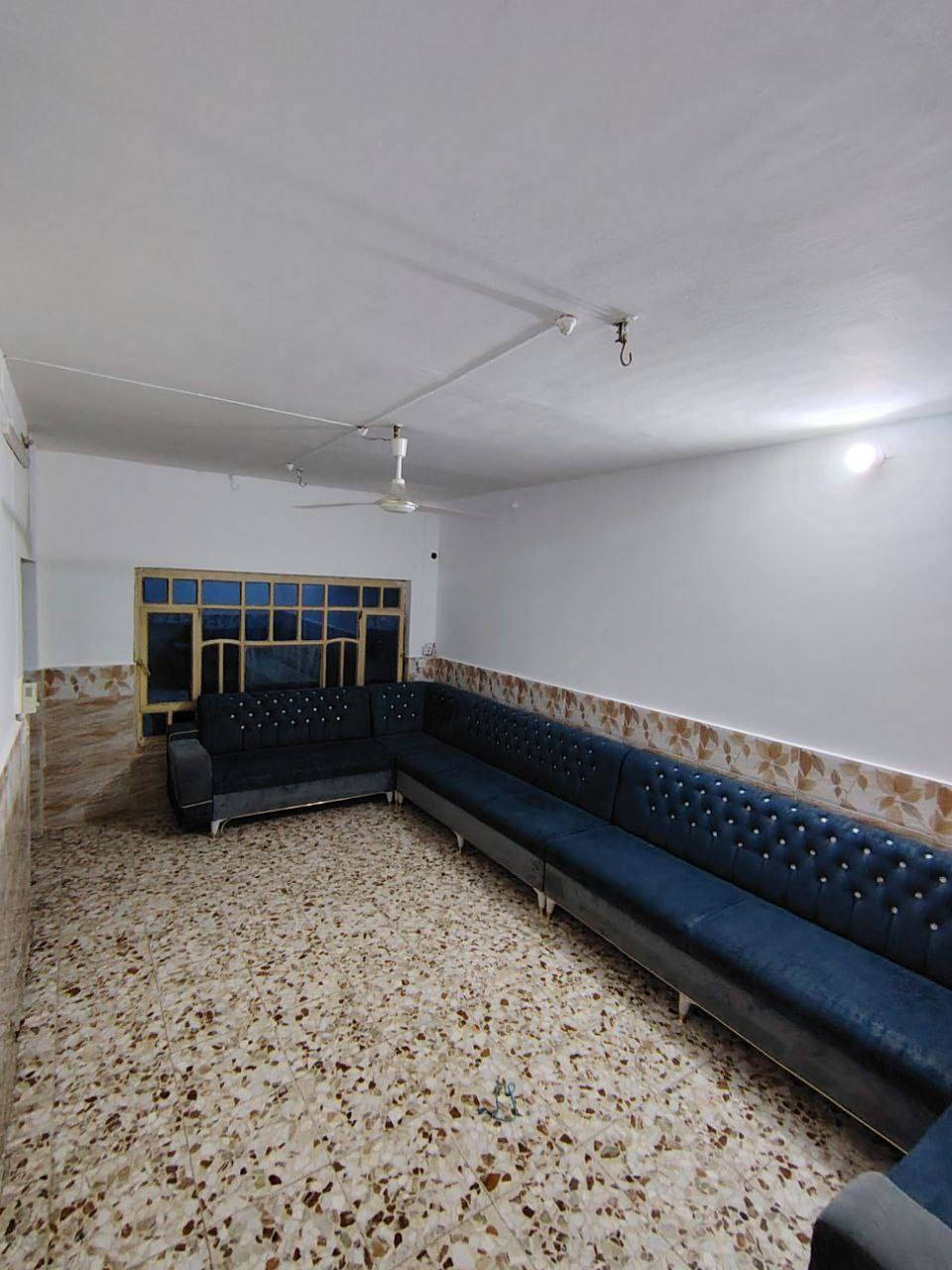 سلام عليكم
بيت للبيع حي الزهراء خلف  المعهد الفني
 قرب دور الاساتذه

مساحه البيت 200م طابو صرف بناء درجه اولى

 البيت طابقين يحتوي ع 

ستقبال طابق الاول 

صاله ثنين طابق الاول والثاني 

غرف خمسه طابق الاول ثنين الطابق الثاني ٣غرف 

مطبخ + صحيات طابق اول + صحيات طابق ثاني 

+صحيات خارجيه 

السعر خاص 

للاستفسار ***********
