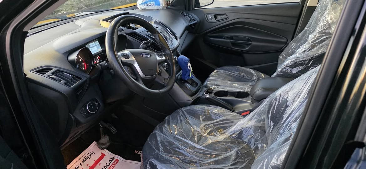 بەڕوخسەتی ئەدمین ــــــ*********** ڤایبەر واتس ئاپ کۆڕەک ..فۆرد ئسکێب ٢٠١٤ خلیجی مەکینە چوار پستۆن  2.5مەرغوب بەناوی خۆمەو زۆر بێ کێشەیە تایە پاتری پێش پشت نۆزڵ پلاک قولاغ درایف شەفت دەبڵی پێشەوە  بوش ڕبات شوتەی هەوا ڕۆن عەقڵی پانکە کامل  گۆڕاوە سێرڤس عام  حەمام کراوە نیو بۆنیت نیو چاملغ نیو دەرگا بۆیاغ من بە سێ پارچە دەیدەم  سعری ١١٢ مەجالێکی کەم *********** لەگەڵ ڕێزم
