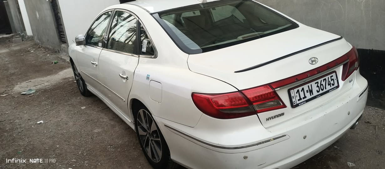 السلام عليكم
ازيرا للبيع موديل 2011 

مكينة 3800

رقم بغداد الجديد

السياره صبغ عام ضرره جاملغ خلفي واصل تكمه لخلفيه وجاملغ امامي مبدل 

بدون شاصي لغد حوض كله مكفول 

مري شفط

تحكمات 

لايت زنون عالي 

كامره

تخم تاير صدر خير من الله 

تتفئ تبريد 

 السعر82وبيه مجال مكان ديالى بعقوبه متواجد ع فيس رقمي***********
