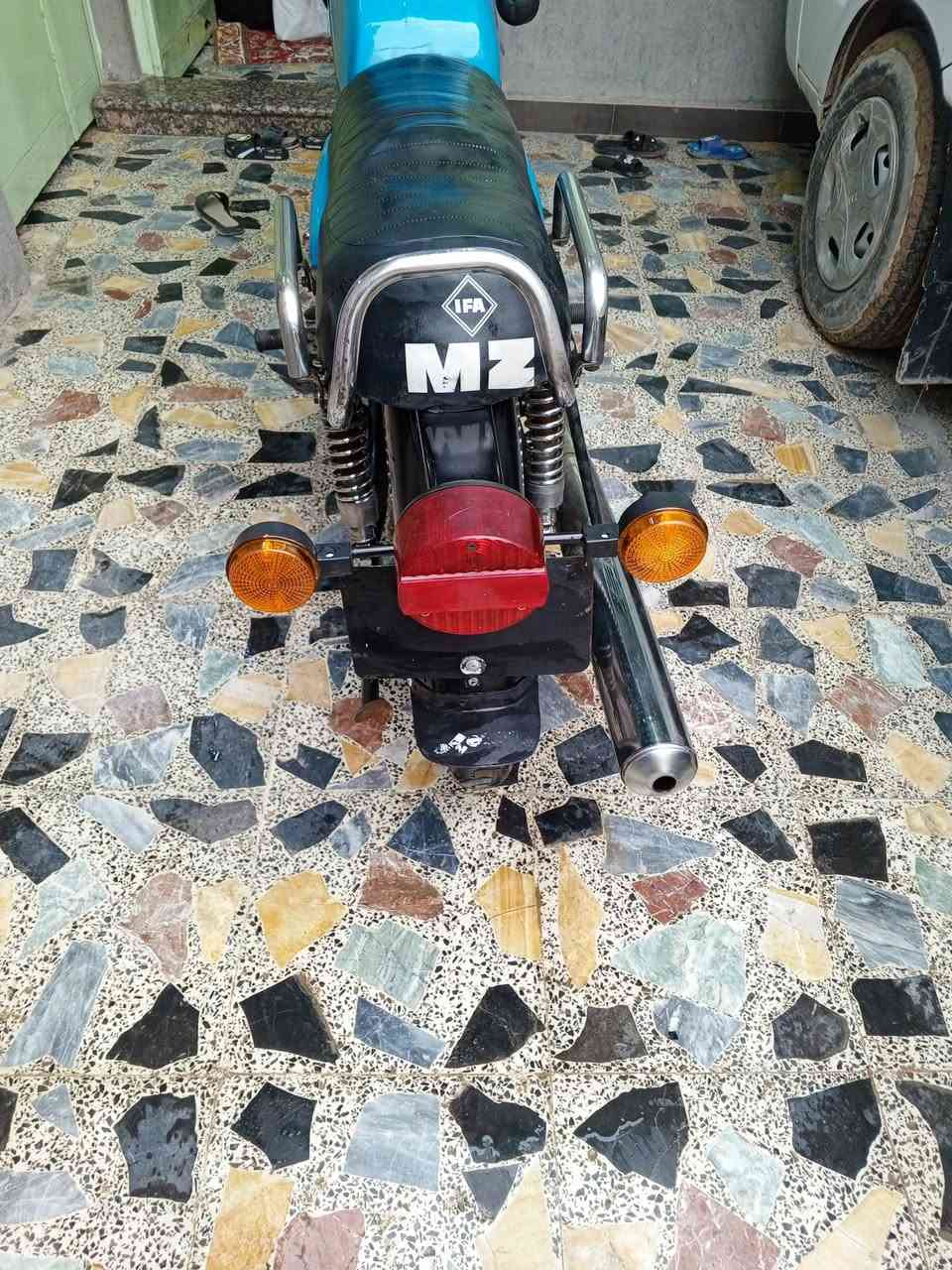 سلام عليكم  شباب دراجه MZ
82 البيع بدون/ سايس 4  بيه لحيم بل خشم وجوه الكشن 
نقص بس ترتيب كهربائيات 
مكاني بغداد 
***********
