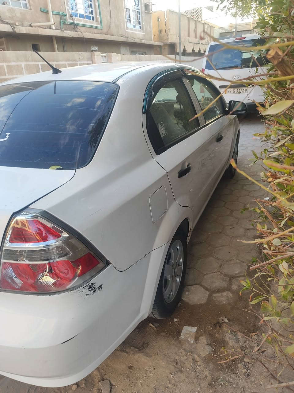 افيو 2009 مفتوح كير اوتو محرك 1400 بيها جاملغ الامامي جهت سايق مبدل وجاملغ الخلفي بي معجون بدون ضربه داخليه بيها صبغات داير اطيك حزام سنويه باسمي منتهيه بشهر 12 مكان نجف سعر 64 بيها مجال ***********
