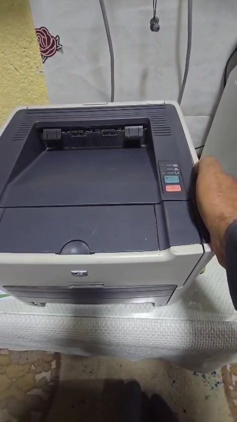 طابعه hp ليزري اسود وابيض طباعه من الهاتف والحاسبه
سعر كاترج ١٥ الف يطبه ٢٠٠٠نسخه سرعه ٢٢صفحه بالدقيقه نظافه ٩٨بالميه
السعر ٨٥الف
توصيل لكل المخافضات


**إذا كنت صاحب هذا الإعلان وتريد حذفه لأي سبب، رجاءا أرسل رسالة إلى الدعم الفني**