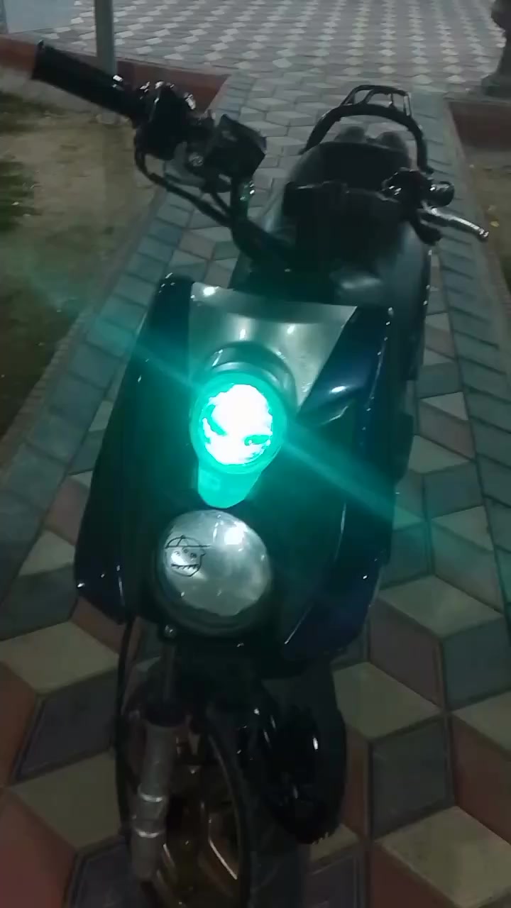 الدراجه سكنس جبلي مكفوله كفاله عامه السعر مليون و200 
***********
