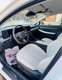 سوناتا 2024 فوووووووول 1/1 ٢٢٨ وبيها مجال  ماشيه ٦٠٠٠  07700251759 سيا...