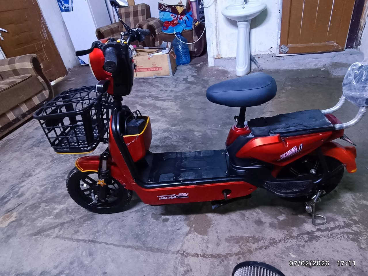 متاح دراجة شحن كهربائية
مستعملة جديدة
متواجدة في دهوك للاستفسار 
الاتصال على الارقام التاليه ***********
***********
