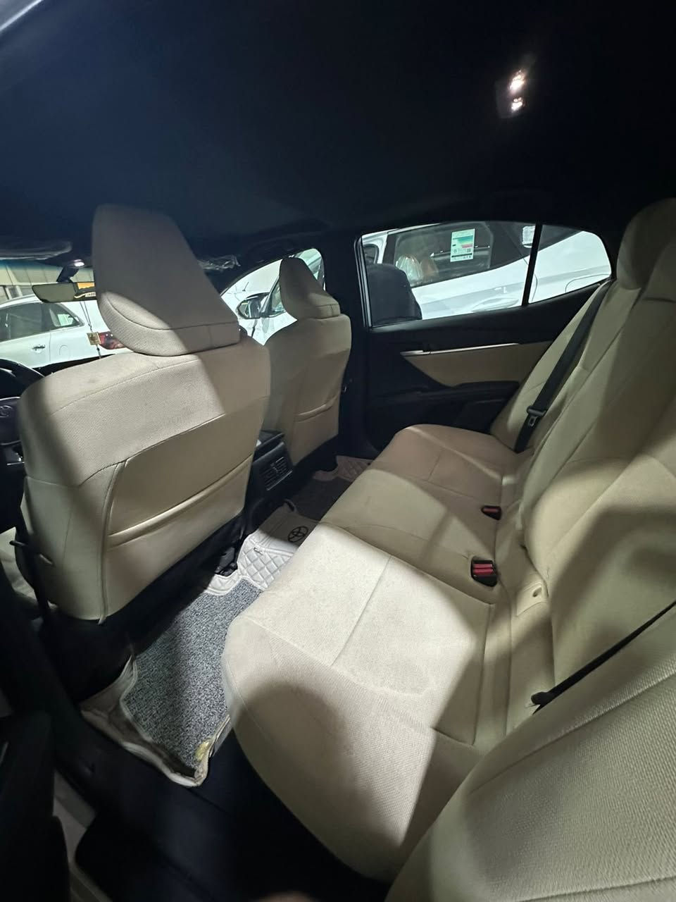 السلام عليكم اخواني واخواتي العزاء سياره كامري موديل 2025 سياره سازس باب اول ام الضمان بعدي بل ضمان ماشيه 38حقيقي السياره مابيه اي ملاحضه مكفوله كفاله عامه
المواصفات
مكينه 2500هايبرد سياره دبل كرسي كهرباء شاحن واير ليس حساس امامي حساس خلفي كامره وشاشه كبيره تحكم ستيرن 
السعر/265 وبيها مجال شي بسيط
الرقم/***********
