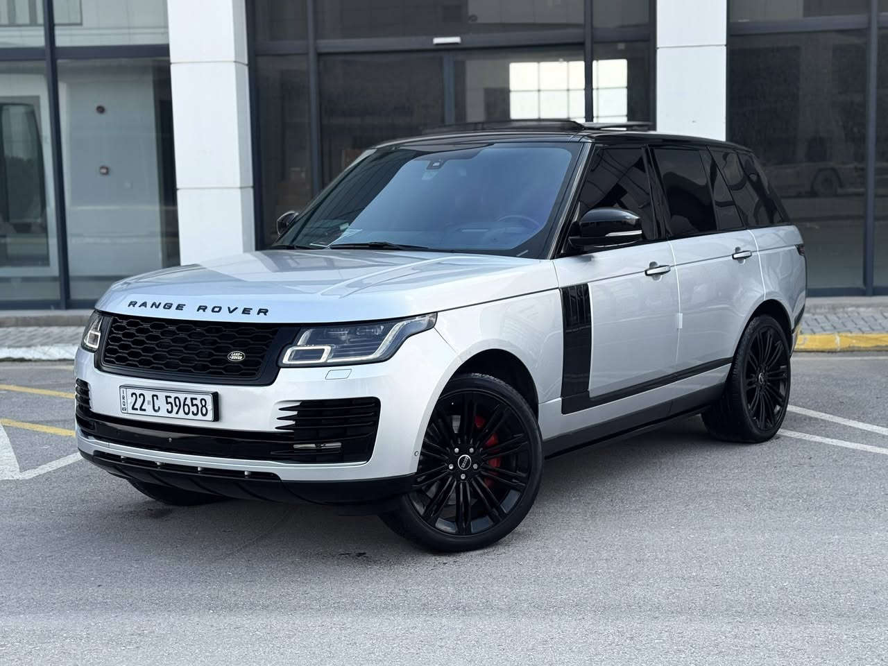 ﷽
RANGE ROVER VOGUE 2016 
▫️رانج رؤڤه ر مؤديل 2016 ڤؤگ فول مواصفات
🔹 فول مواصفات مواصفات بلاك زمان دولي
▫️سيارة كامل داخل و خارج محدث 2021🔥📦

◻️محريك V8 5.0L تمانية سلندر سوپر جارج مرغوب
🔹گير و محريك بشرط فحص
بدون صوت و بدون صرف بدون خلل
🔹ماشية  57 الف حقيقي

◻️ سيارة كلين فقد ( بنيت صبوغ بسبب محدث ) 
🔹سيارة جديد حيل حيلوة نضيفه 📦
🔹سيارة كاكل داخل و خارج محدث 2021

◻️مواصفات فول معروفة
🔹{ بصمة - پانوراما - داخل احمر - رادار -  دوسات كهربا - خمس كاميرا - صندوق شفت - باب صحب - كشنات تتفيئة و تبريد - كشن مصاج - كشن و ستيرن خزن - ستيرن تتفيئة - بغاغ لايت - مراي شفت - تبريد مركزي - بعد }

◽️اربع تاير ويل جديد ويل بلاك
🔹دبل و جوبليسات كل بشرط
🔹سيارة شرط بدون اى نواقص گير و محرك و حدادي و كاهرباى كولة بشرط
🔹سنوي و رقم و هزة جديد سنوي بأسمي
🔹 نفسي يوم / تحويل و كاله حاظر
🔹 مكان_🌆 سليماني

◽️سعر_ 289$🔐🔥🔥
◽️موبايل_ ***********
____________________________________
