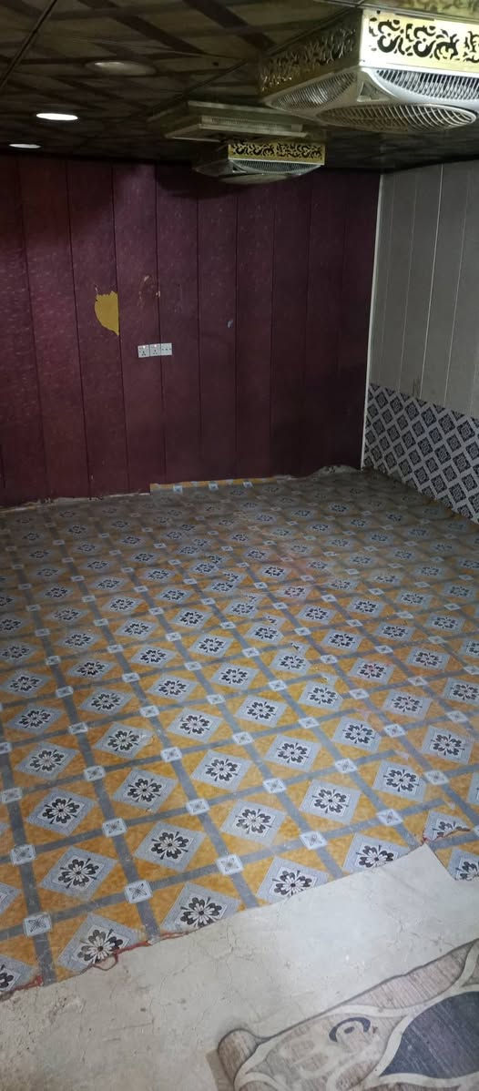 سلام عليكم بيت للايجار في منطقة أم الكبر والغزلان تجاوز خلف حسينيه كتاب والعتره  مساحته 50 متر يحتوي على
غرفتين ومطبخ وحمام ***********
