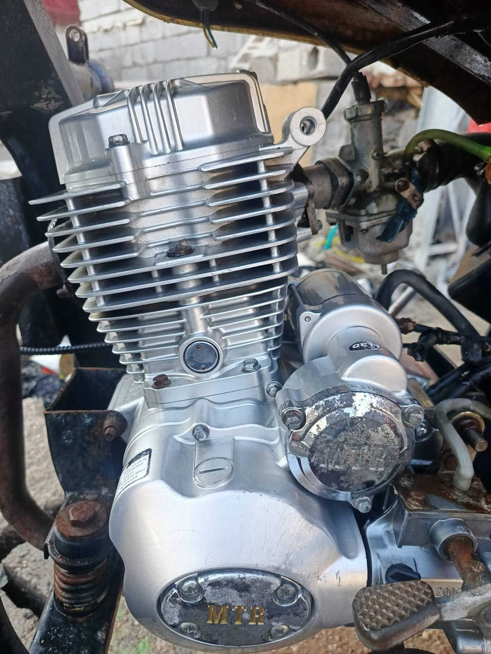 السلام عليكم ستوته جمره ادوات
ستوته جاهزه تجي تشغل وتروح محرك جديد 
شاصي مكفول كفاله عامه زوج تايارت جديد
مداكر جدد ستوته علا ايدي 
ستوته ما ناقصه شي ب 800
مكاني كرمه علي 
رقمي للشراي فقط ***********
