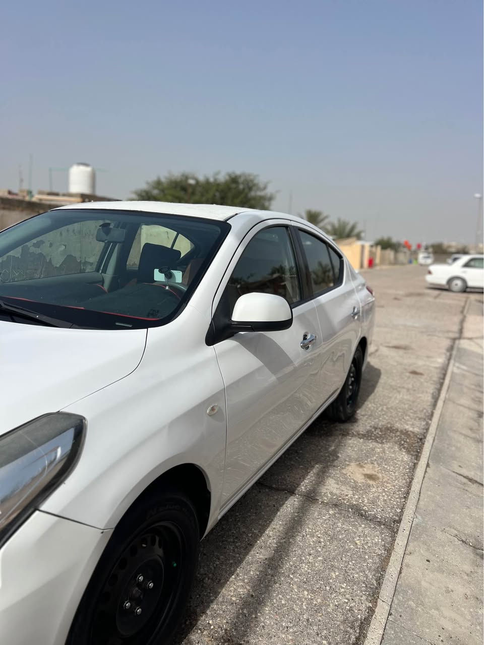 السلام عليكم نيسان سني للبيع *********** 
كفالة عامة من الضربة والصبغ فقط بيها بارد السياره نضيفه ما ناقصها شي كير محرك تبريد تدفئه اصوليات كله كفاله تجي وتشوفها بعينك سعرها 106 مكاني بصره ابو صخير البصرة, العراق
