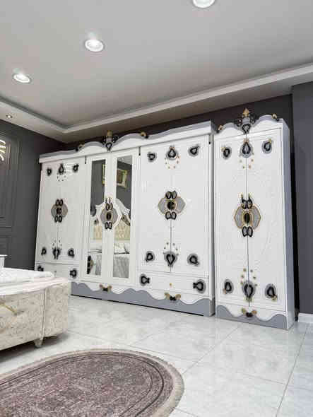 💰 السعر: مليون دينار فقط – غرفة جديدة وجاهزة
📞 للحجز والاستفسار واتساب: ***********

🛏️ غرفة نوم فخمة – خشب خفيف سوكي / درجة اقتصادية – طابق واحد
• داخل معاكس 3ملم – خارج تحفير SNS انديف 4ملم
• صبغ حراري درجة أولى
• كنتور 6 أبواب – 9 قطع كاملة
• سرير بلاويد أسود (6 أرجل)
• قياس الكنتور: ارتفاع 2.30 × عرض 3.20

✨ الإضافات:
• دوشك: 135 ألف
• شازلون مقعد: 50 ألف
• شازلون مخزن: 75 ألف
• طابورية: 15 ألف
• زاوية تصميم كنتوري بنفس ارتفاع الكنتور

🛠️ فحص قبل الاستلام

🚚 التوصيل:
• بغداد: توصيل وشد مجاني (الأطراف 50 ألف)
• المحافظات: حسب البعد
