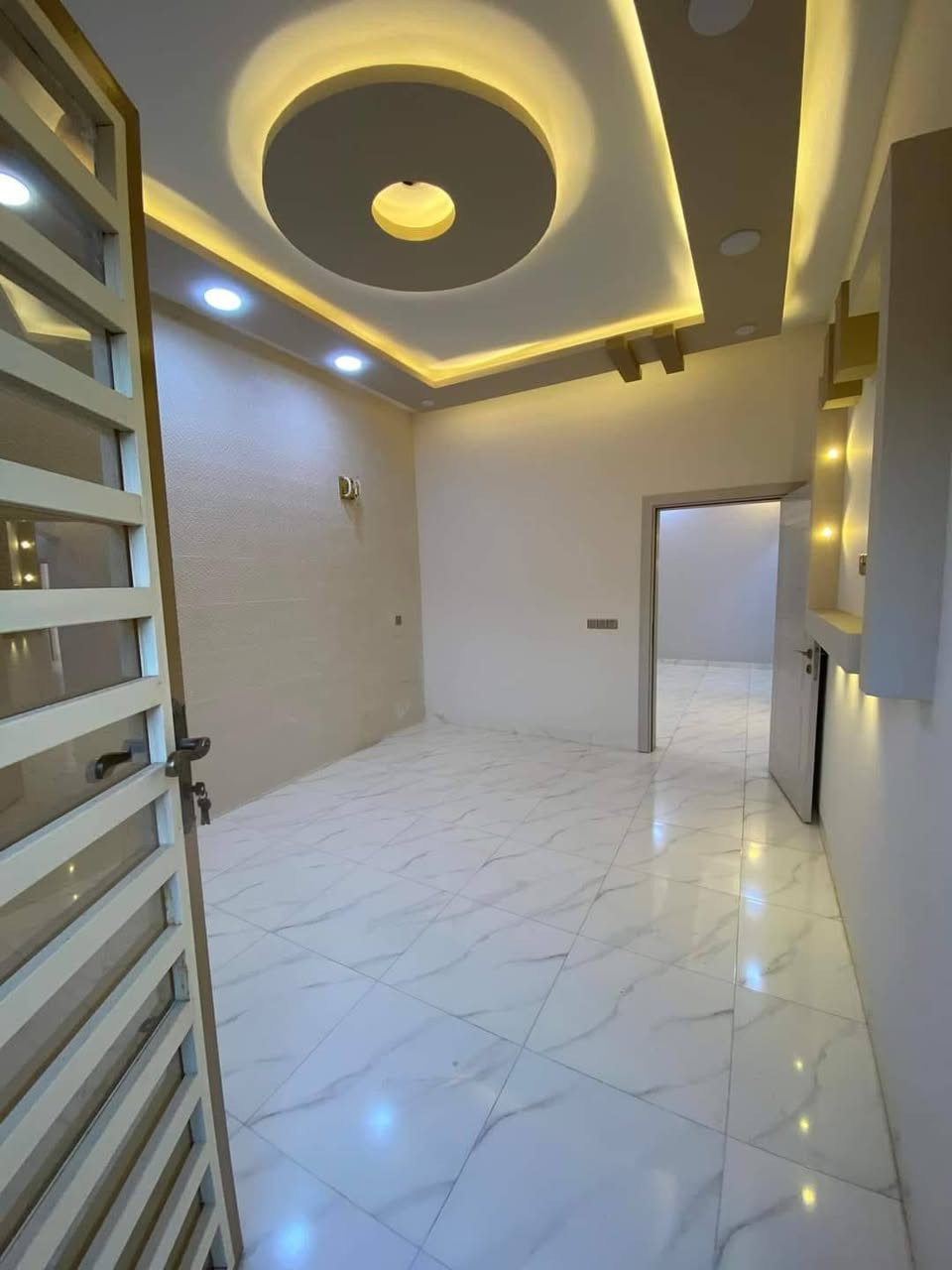 ---- عقارات الموصل الحدباء ----

              🏤💥دار للبيع 💥🏤
    

🔴 مساحة الدار 125 متر 

🔴 بناء حديث زيرو 

🔴حي المصارف خلف كوفي خواطر 

🔴 يحتوي الدار على 4 غرف نوم 

             ////////////////////////////

لمعرفة التفاصيل مراجعة المكتب او الاتصال على الرقم
                        ***********

🔵 نستقبل جميع طلباتكم وعروضاتكم...
