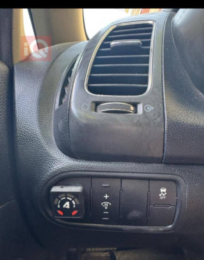 السلام عليكم فورتي موديل 17 رقم اربيل بسمي بيها بنيد وجملغ امامي منضومه غاز ام 60ماشية سيارة 112مكان سيارة بغداد تقاطع نهروان 9نيسان سعر 109رقم هاتف واتساب ***********
