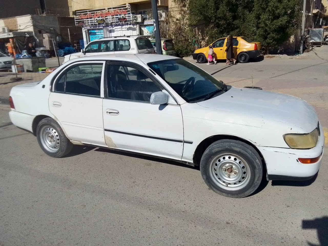 سلام عليكم كورله موديل 92واسط دولي بسمي مكاني واسط مركز المدينة السعر 50او بيهه مجال سيارة جاهزه تبريد حداديه دشبول جديد جامه جديدة على آخر شي *********** تحتاج بس صبق بعد مسمكرهه جاهزه الصبق

