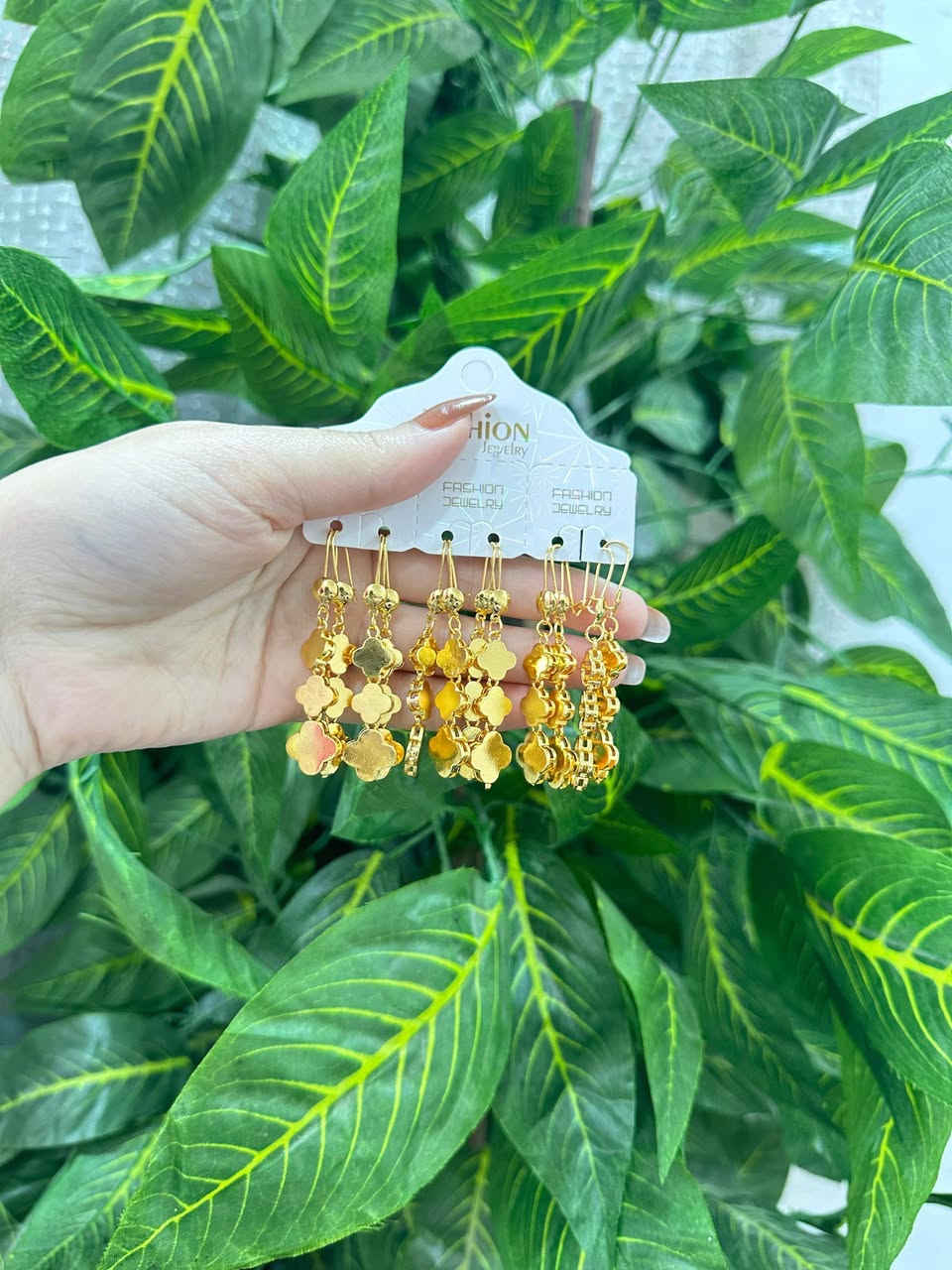 السلام عليكم موديلات تراجي سعر القطعة على(الفين دينار)  يوجد توصيل داخل سبع البور سعر التوصيل الف
رقم/*********** او خاص
