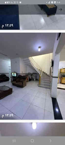 السلام عليكم نص دونم ١٢٥٠م ومبني بيه بيت طابق واحد مساحه البناء ٢٥٠م والباقي حديقه اماميه خمسميه متر وحديقه جانبيه ميه وخمسين متر وكراج يتسع لـ ٦سيارات منطقه اليوبا الصقر حي الرايه البيت بناء بلوك وسنه البناء ٢٠٢٢ ومساحه البيت ٢٥٠م وطابو زراعي سند ٢٣ طابو.زراعي صرف والملاك موجود التصال على الرقم *********** السعر السعر 240 مليون وقابل للتفاوض
