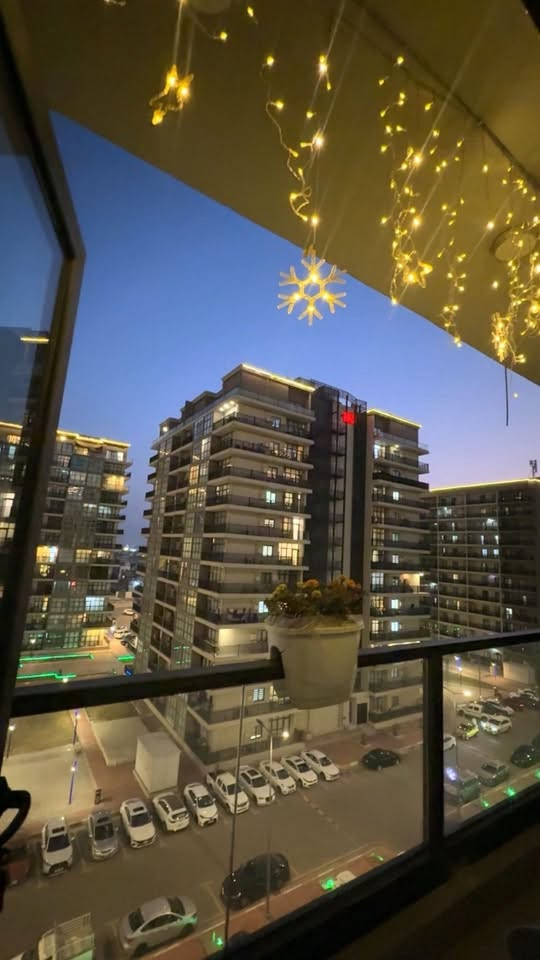 🏢 شقة للبيع في مجمع السلام السكني/حي الجهاد
🏚️ فرصة لا تعوض 

📍 الإطلالة: مباشرة على الحديقة الكبيره

📐 المساحة:113 م²

🏢 الطابق: 6 الشقة رقم 62

🏷️ البناية: B7

✅ الشقة  تحتوي على كاونتر خشب حديث + سبالت  

✅ مجموع الأقساط المتبقية يقارب 132 مليون دينار

✅ قيمة القسط: 657 ألف دينار شهرياً

✅ قيمة القرض الكلي : 150 مليون دينار

✅ غير مطلوبه ولا شهر 

💰 المطلوب من المشتري : 75 مليون دينار فقط.

📌 ملاحظة: البيع من صاحب الشقة حصراً .

📞للاستفسار؛‭***********‬
