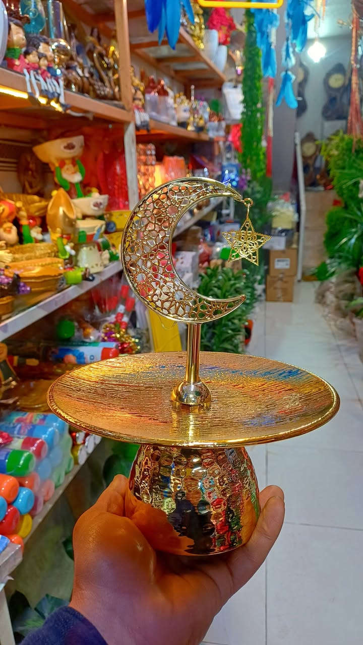 شهر #رمضان_المبارك 
تتوفر في معرض تحفيات وهدايا البحراني
كل مستلزمات شهر رمضان 
من تمريات وفنانيس ونشرات وستيكرات وهلال وفوانيس 
العنوان طويريج بداية سوق النساء
قرب بسطيات الفلافل 
يوجد توصيل داخل طويريج فقط 
***********
