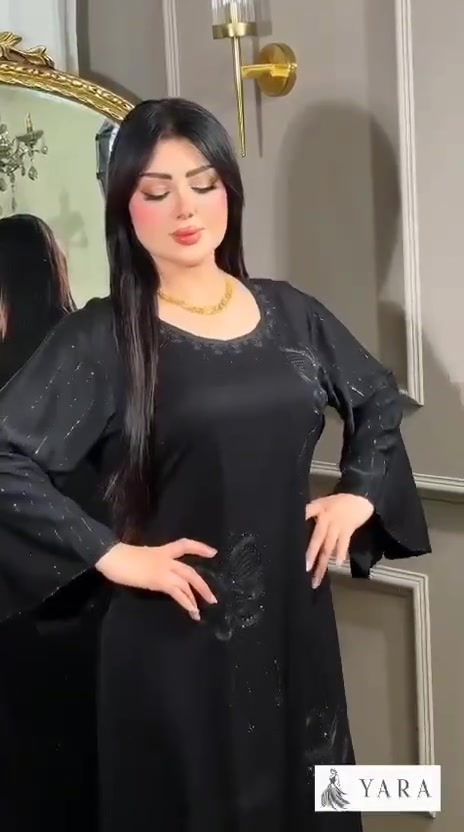 تميزي بإطلالة تجمع بين الراحة والفخامة! ✨
​لكل من تبحث عن الأناقة العراقية الأصيلة والراحة المثالية في البيت، نقدم لكِ أرقى موديلات الموسم:
​الدشداشة الكشمير المطاط الأصلي (ماركة يارا التركية) 🇹🇷
​✨ التصميم: كلوش واسع يمنحكِ حرية الحركة مع حزام يبرز جمال القوام.
​🪡 التطريز: شغل غباني كامل عالي الجودة يضفي لمسة تراثية فاخرة.
​💎 التفاصيل: مطعمة بالماس التركي الأصلي اللامع الذي لا يتغير مع الغسل.
​🧵 القماش: كشمير مطاط بارد، ناعم جداً على البشرة، ومثالي للأجواء الصيفية.
​🔥 السعر المفاجأة: 17,000 دينار فقط! 🔥
​🚚 خدمة التوصيل متوفرة لجميع المحافظات!
📥 للحجز أو الاستفسار، يرجى إرسال رسالة إلى الصفحة (الكمية محدودة جداً!).


**إذا كنت صاحب هذا الإعلان وتريد حذفه لأي سبب، رجاءا أرسل رسالة إلى الدعم الفني**